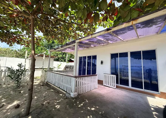 Guest house Djl House - Bantayan Island 3*